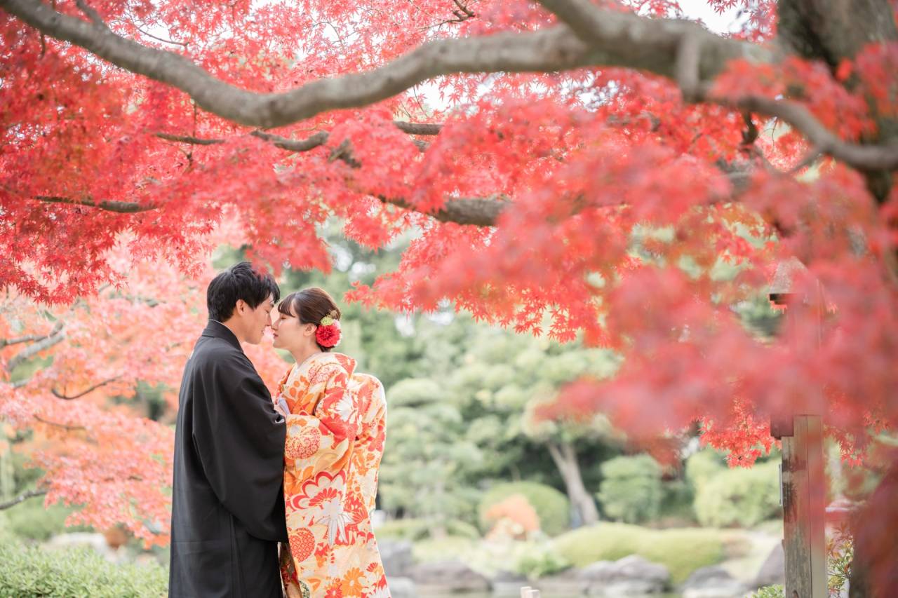 【関西×ロケーションフォト】大阪では紅葉が美しいロケ地で前撮りができます！
